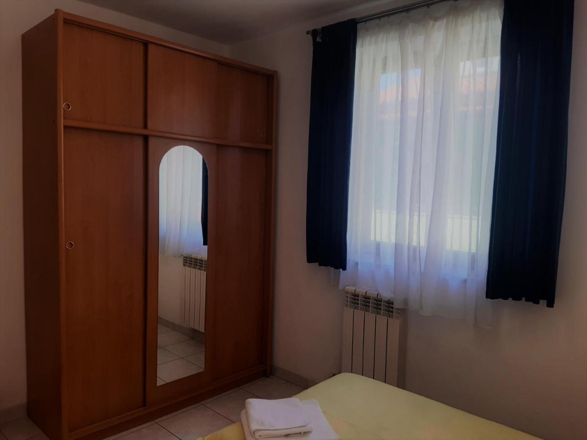 Apartments Barbara Gregovica Pula Exterior foto